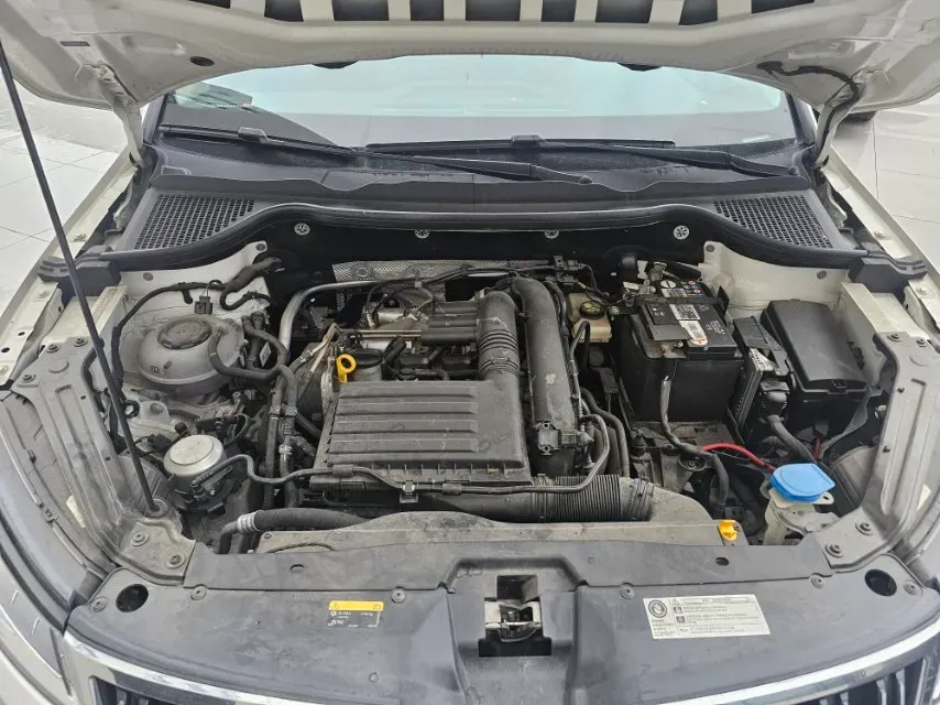 2022 Skoda Karoq 1.4T 150HP L4 7DCT,autocango,china used car exporter,china ev exporter,chinese used car exporter,chinese used ev exporter