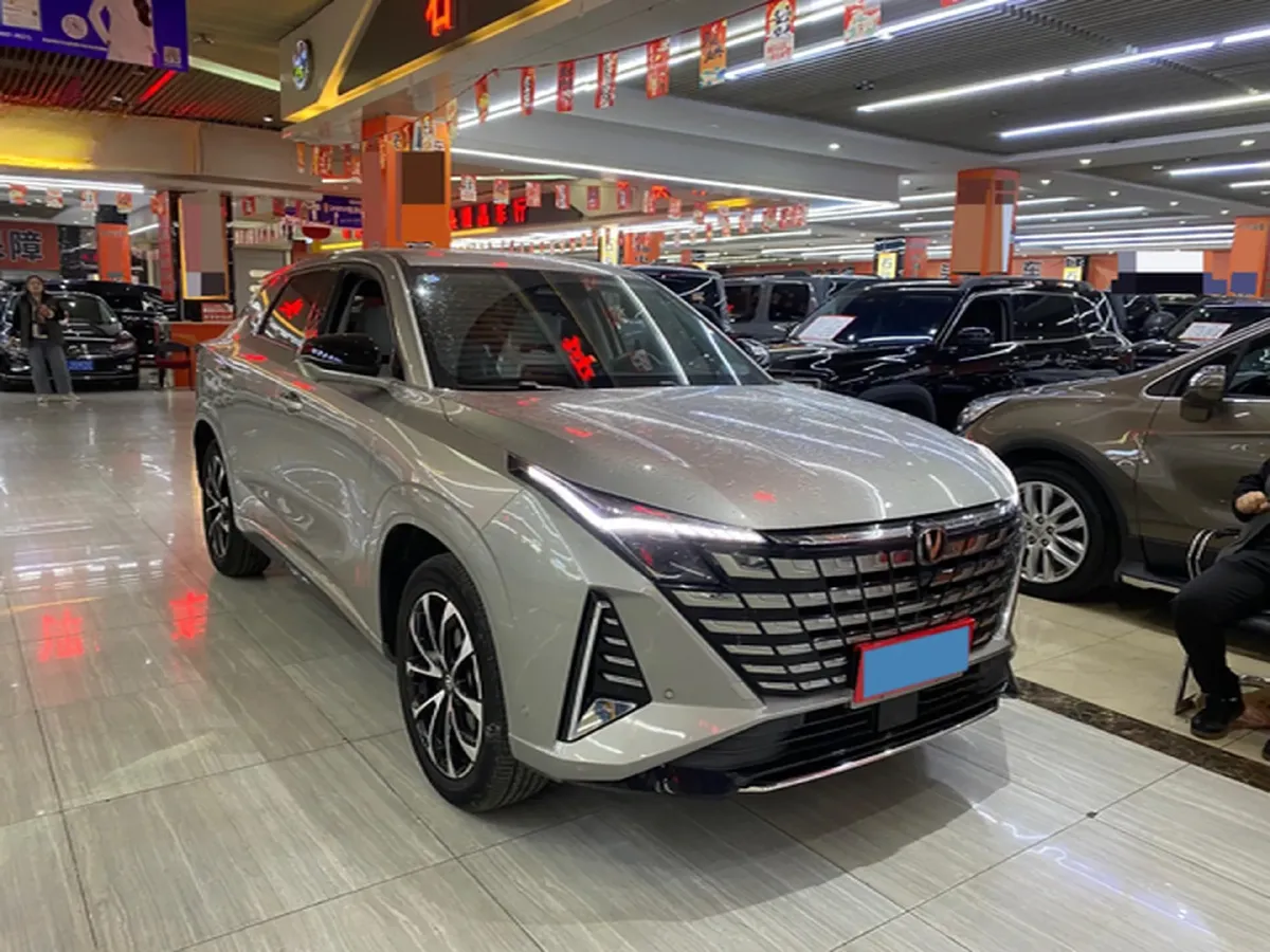 2024 ChangAn UNI-Z 1.5L 98HP L4 E-CVT PHEV 18.4KWH,autocango,china used car exporter,china ev exporter,chinese used car exporter,chinese used ev exporter