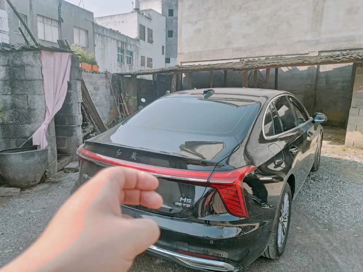 2022 HongQi H5 1.5T 169HP L4 7DCT,autocango,china used car exporter,china ev exporter,chinese used car exporter,chinese used ev exporter