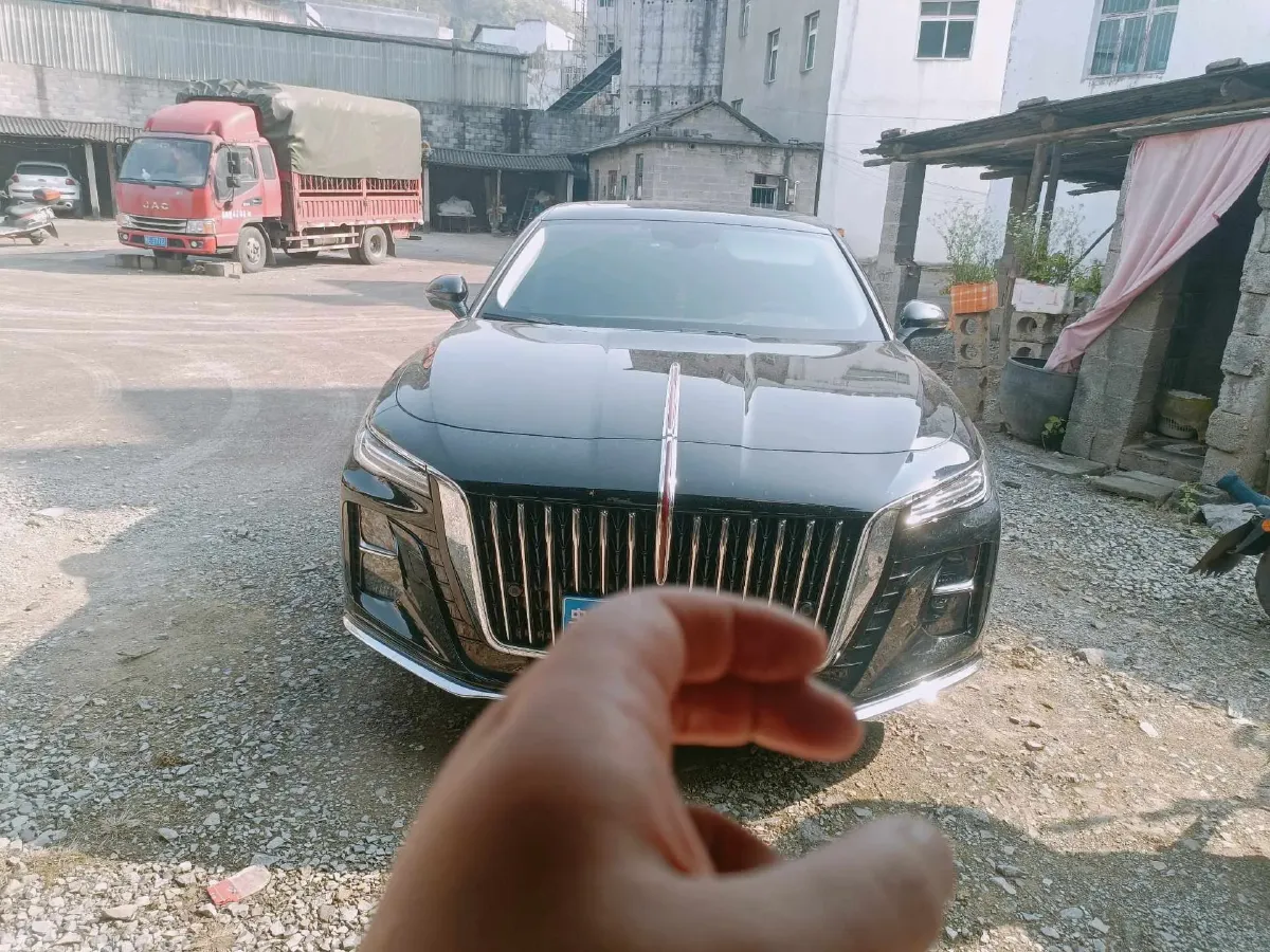 2022 HongQi H5 1.5T 169HP L4 7DCT,autocango,china used car exporter,china ev exporter,chinese used car exporter,chinese used ev exporter