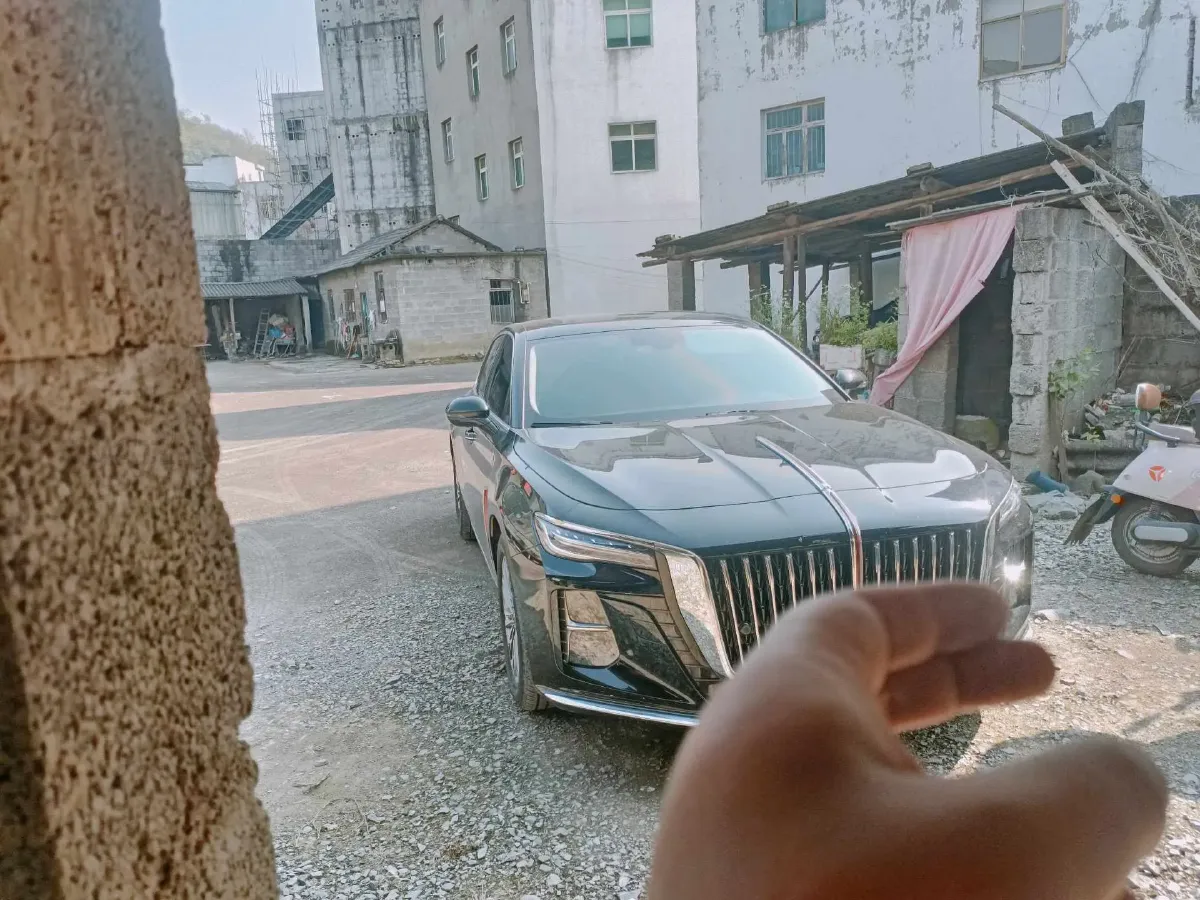 2022 HongQi H5 1.5T 169HP L4 7DCT,autocango,china used car exporter,china ev exporter,chinese used car exporter,chinese used ev exporter