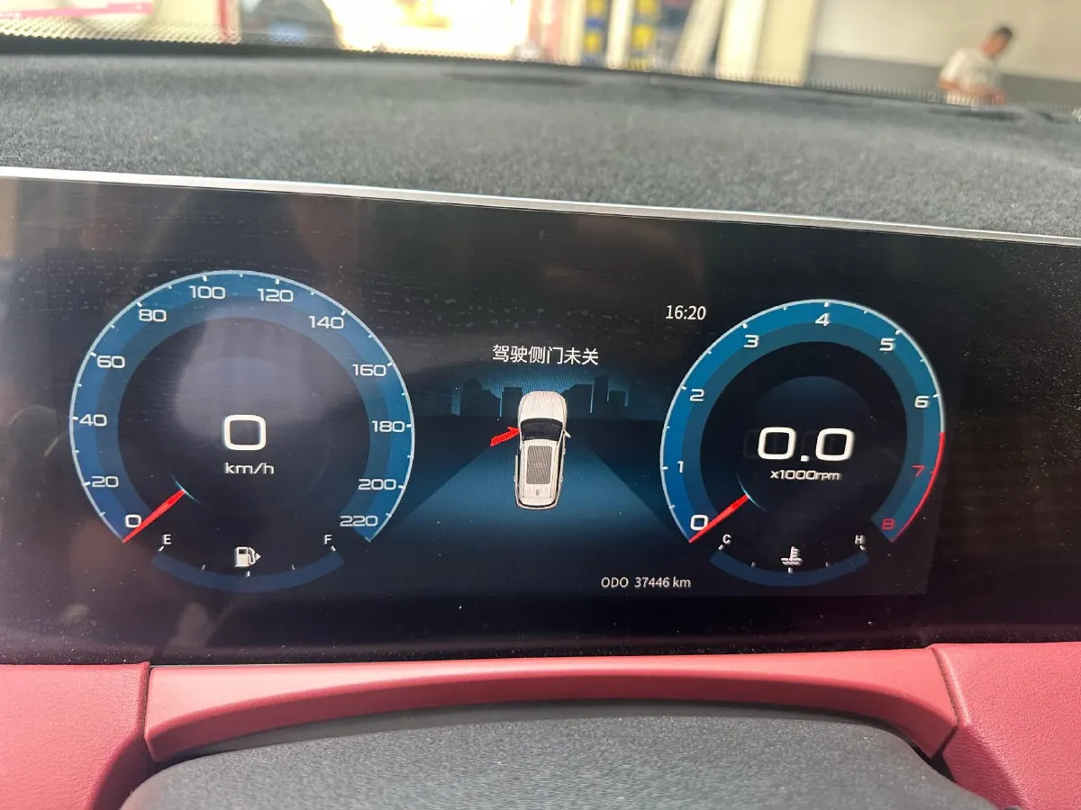 2023 ChangAn Oshan X7 Plus 1.5T 188HP L4 7DCT,autocango,china used car exporter,china ev exporter,chinese used car exporter,chinese used ev exporter