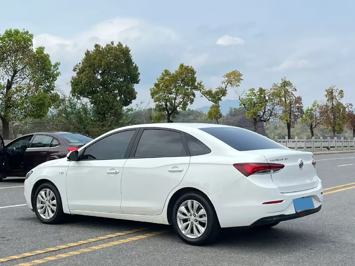 2021 Buick Excelle 1.5L 113HP L4 6AT,autocango,china used car exporter,china ev exporter,chinese used car exporter,chinese used ev exporter