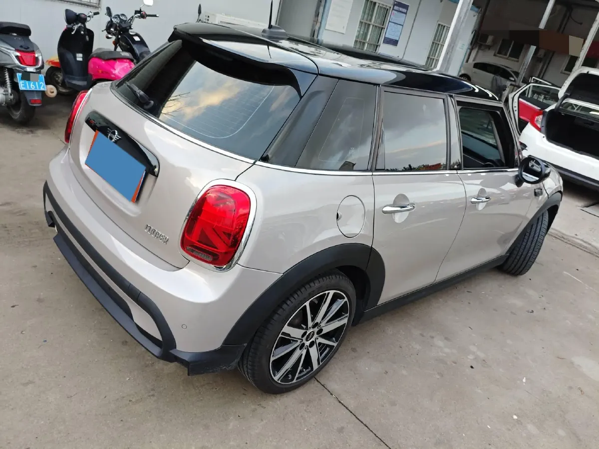 2022 MINI MINI 1.5T 136HP L3 7DCT,autocango,china used car exporter,china ev exporter,chinese used car exporter,chinese used ev exporter