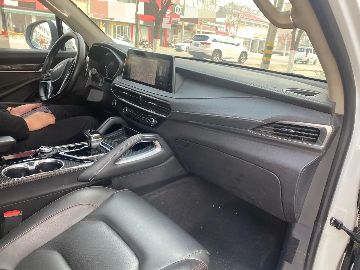 2020 MAXUS D90 Pro 2.0T 218HP L4 8AT,autocango,china used car exporter,china ev exporter,chinese used car exporter,chinese used ev exporter