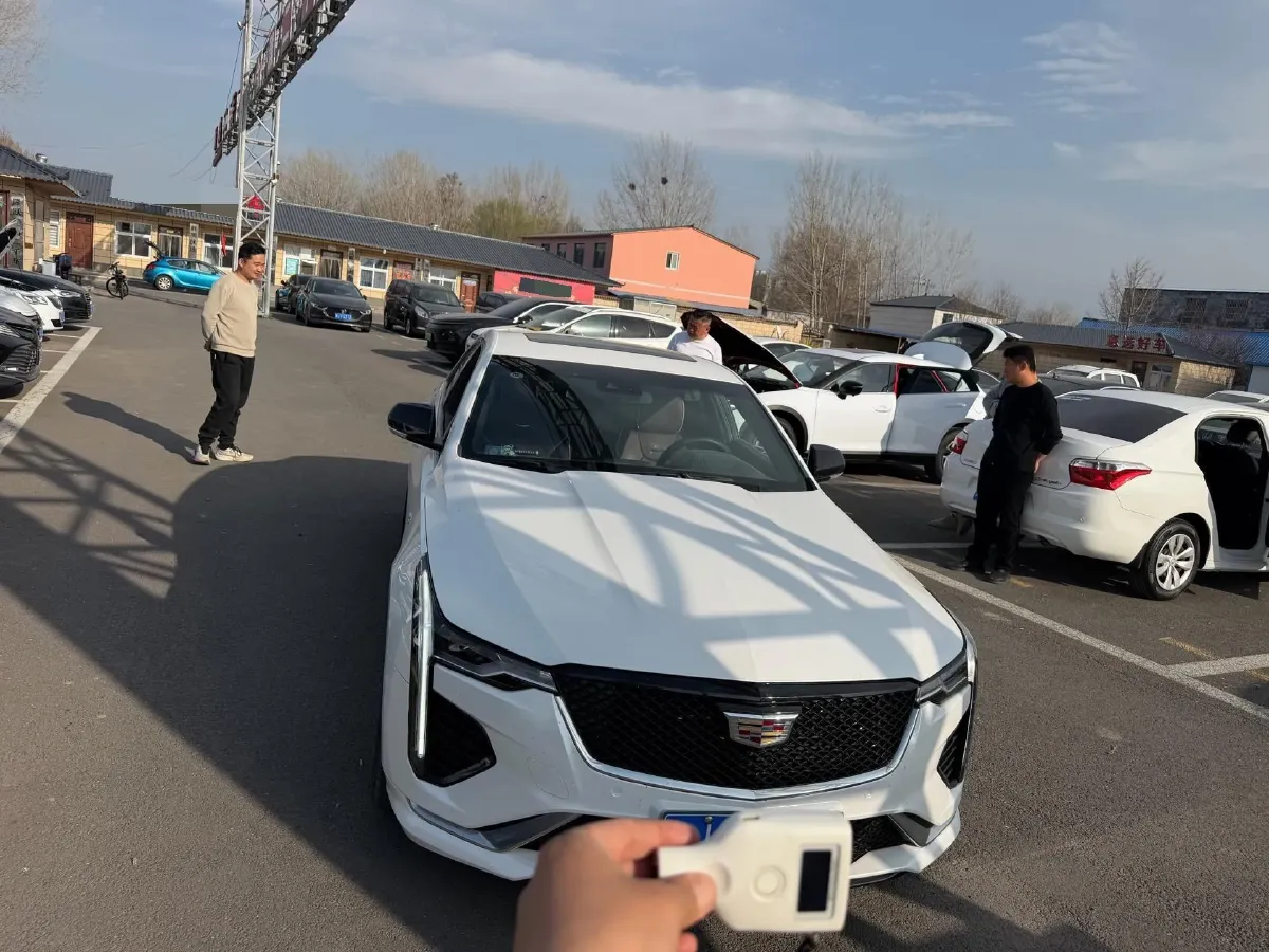 2023 Cadillac CT4 2.0T 237HP L4 8AT,autocango,china used car exporter,china ev exporter,chinese used car exporter,chinese used ev exporter