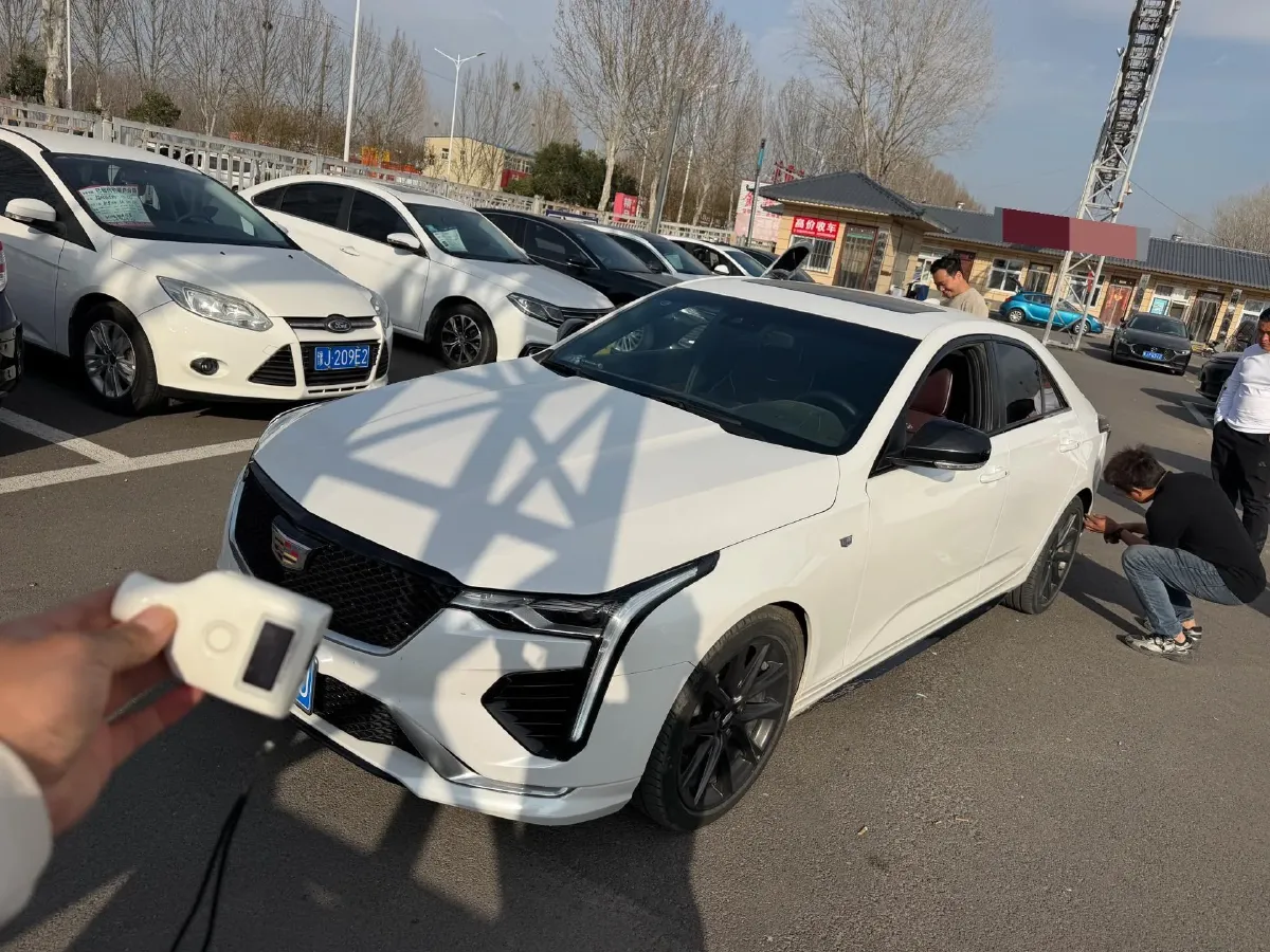 2023 Cadillac CT4 2.0T 237HP L4 8AT,autocango,china used car exporter,china ev exporter,chinese used car exporter,chinese used ev exporter