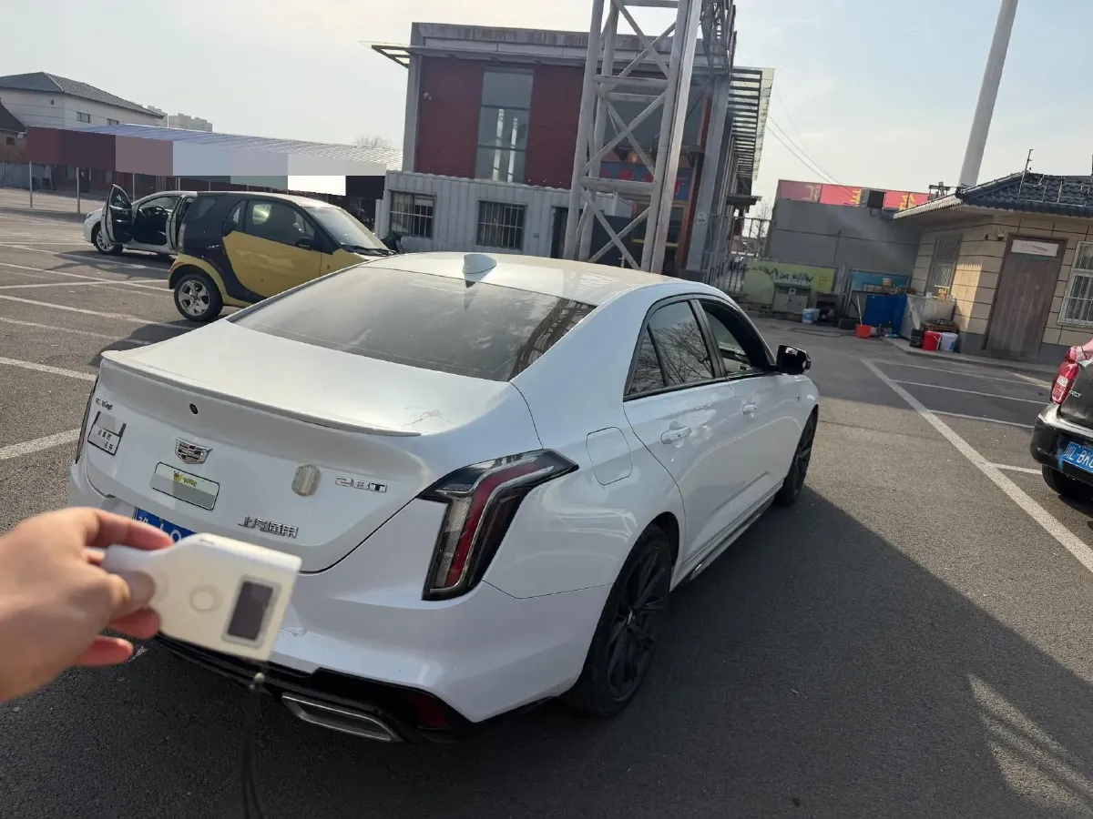 2023 Cadillac CT4 2.0T 237HP L4 8AT,autocango,china used car exporter,china ev exporter,chinese used car exporter,chinese used ev exporter
