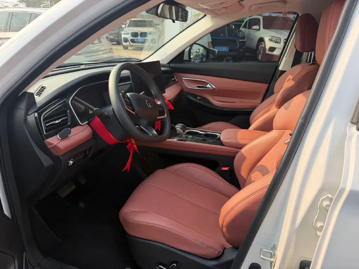 2026 ChangAn CS75 1.5T 192HP L4 7DCT,autocango,china used car exporter,china ev exporter,chinese used car exporter,chinese used ev exporter