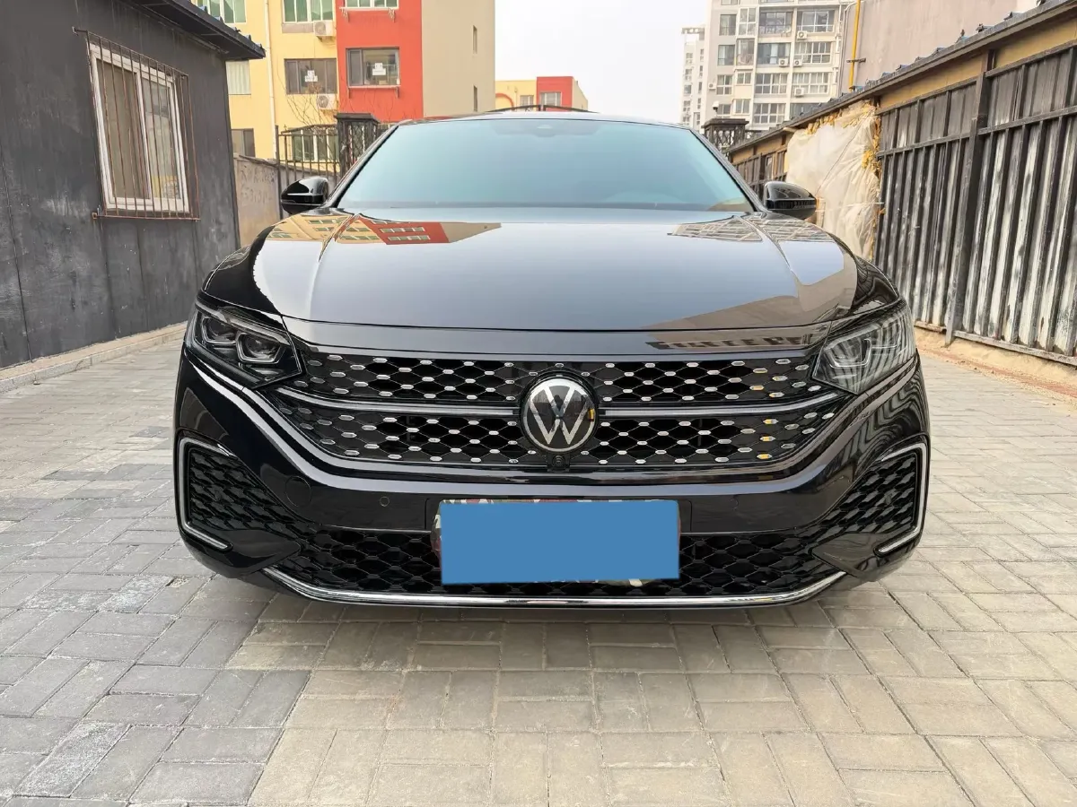 2023 Volkswagen Passat 2.0T 186HP L4 7DCT,autocango,china used car exporter,china ev exporter,chinese used car exporter,chinese used ev exporter