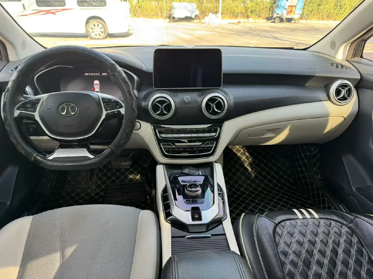 2018 BeiJing Auto EU5 BEV 53.66KWH,autocango,china used car exporter,china ev exporter,chinese used car exporter,chinese used ev exporter