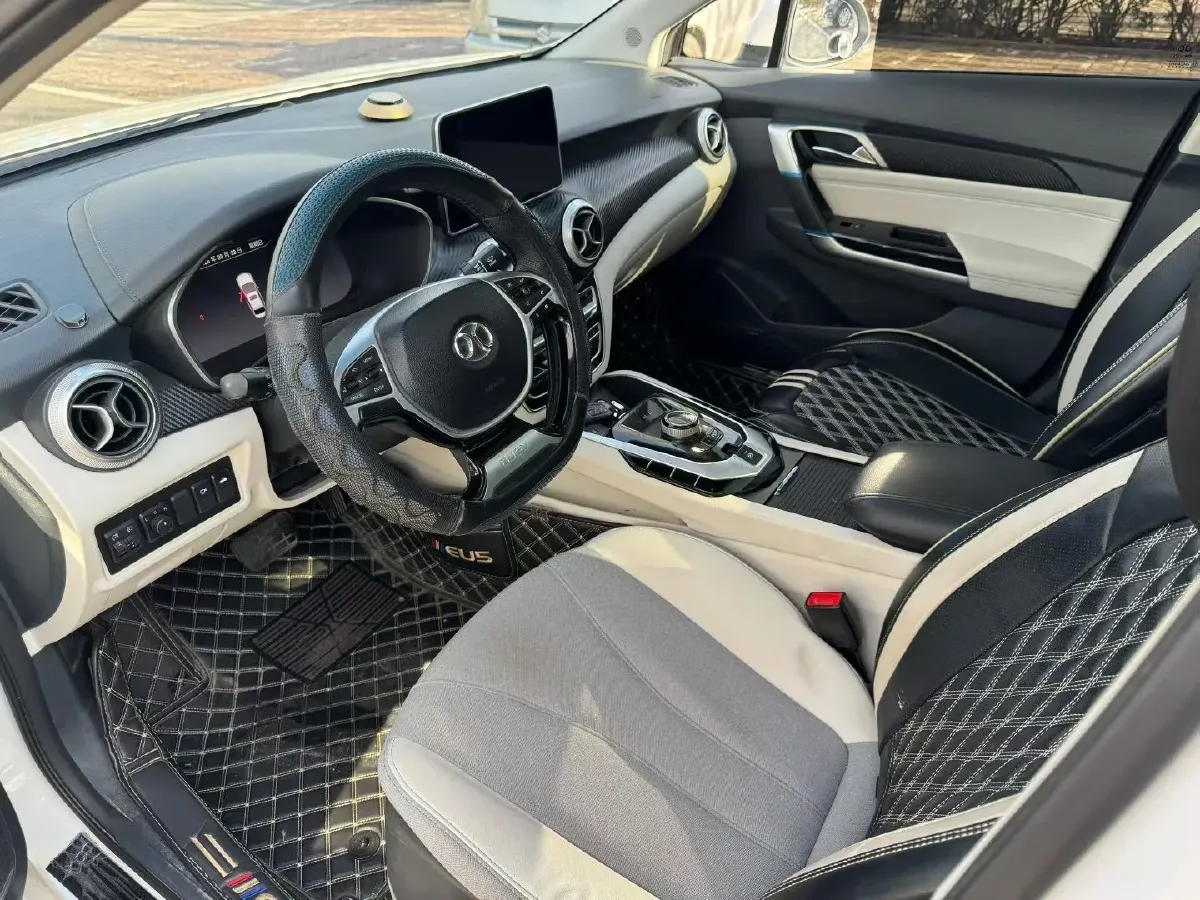 2018 BeiJing Auto EU5 BEV 53.66KWH,autocango,china used car exporter,china ev exporter,chinese used car exporter,chinese used ev exporter