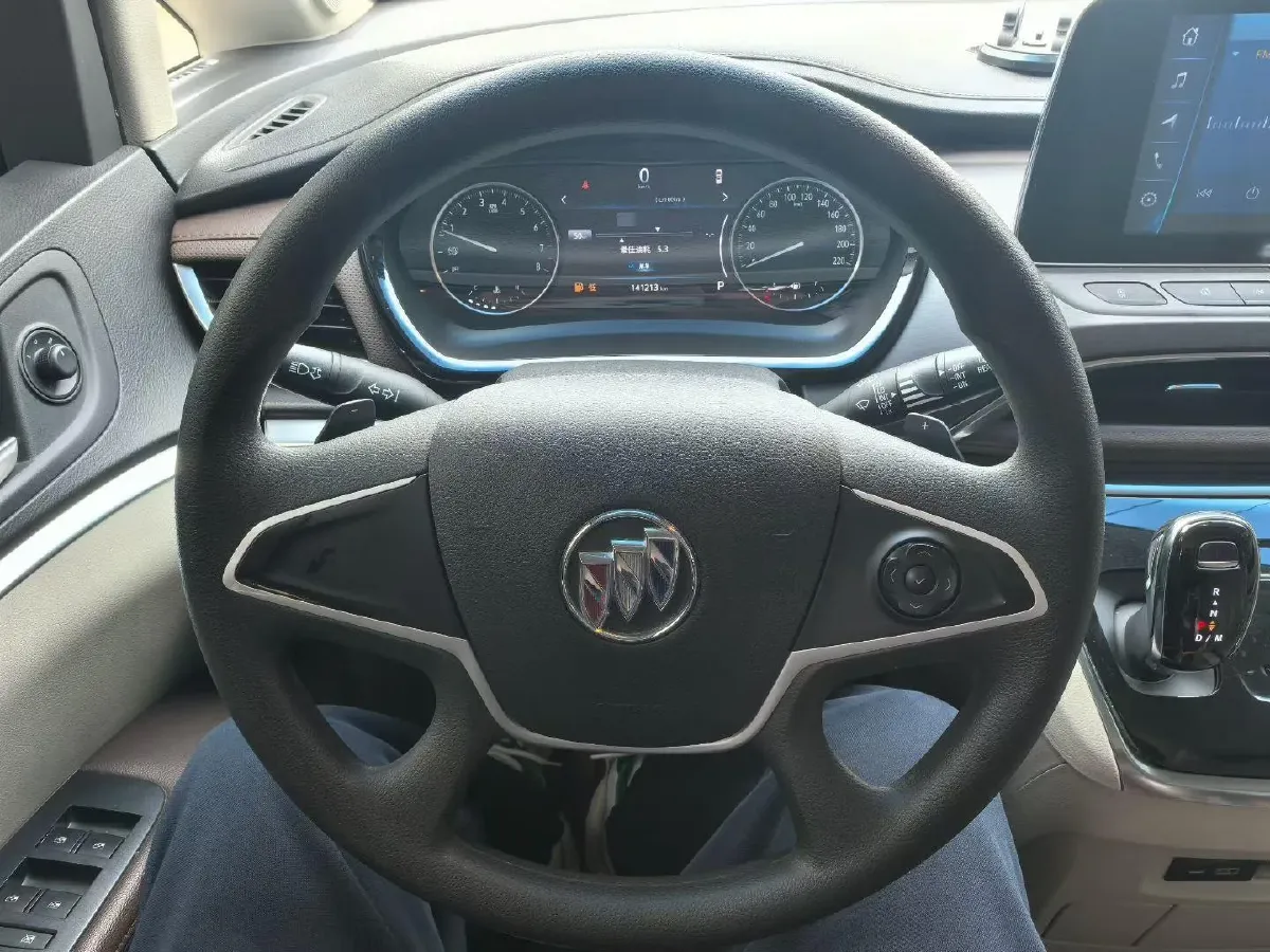 2021 Buick GL8 2.0T 237HP L4 9AT,autocango,china used car exporter,china ev exporter,chinese used car exporter,chinese used ev exporter