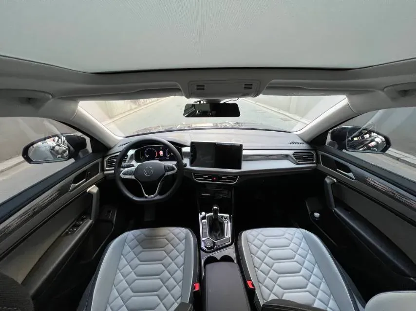 2024 Volkswagen Tayron 2.0T 220HP L4 7DCT,autocango,china used car exporter,china ev exporter,chinese used car exporter,chinese used ev exporter