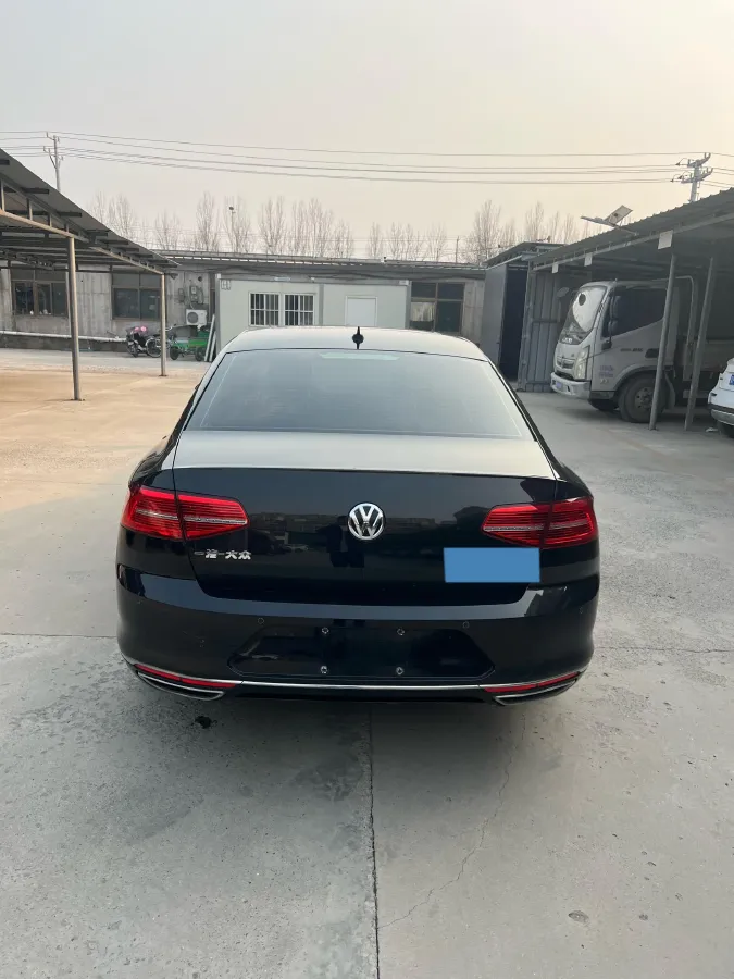2019 Volkswagen Magotan 2.0T 186HP L4 7DCT,autocango,china used car exporter,china ev exporter,chinese used car exporter,chinese used ev exporter
