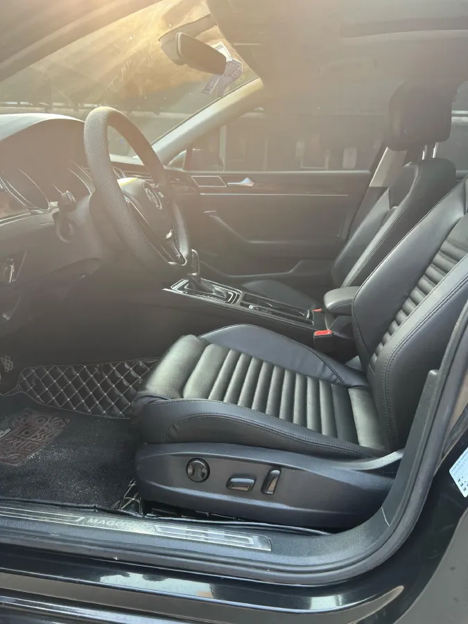 2019 Volkswagen Magotan 2.0T 186HP L4 7DCT,autocango,china used car exporter,china ev exporter,chinese used car exporter,chinese used ev exporter