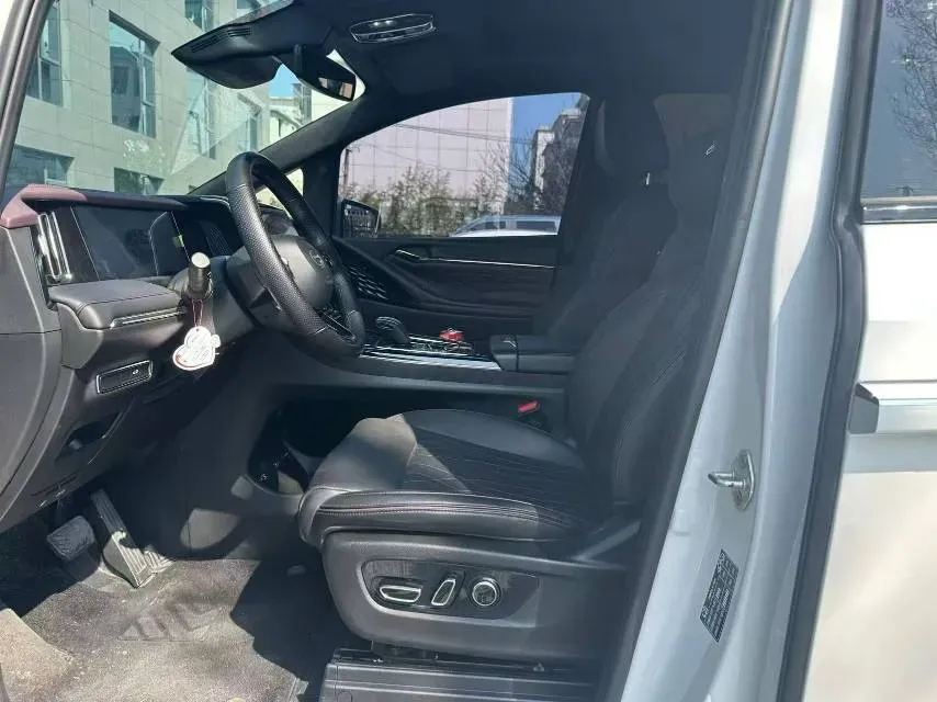 2024 GAC Trumpchi M8 2.0T 252HP L4 8AT,autocango,china used car exporter,china ev exporter,chinese used car exporter,chinese used ev exporter