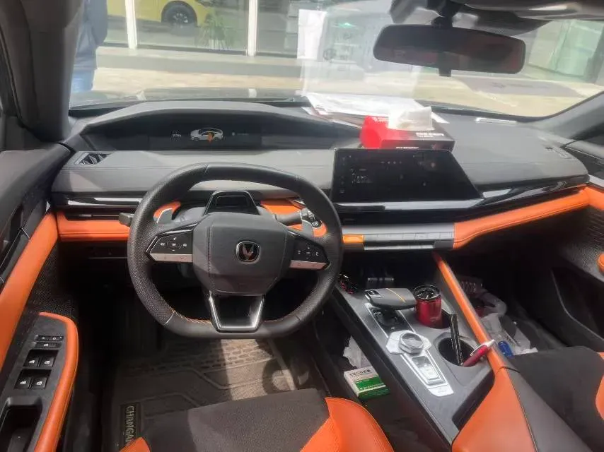 2023 ChangAn UNI-V 1.5T 188HP L4 7DCT,autocango,china used car exporter,china ev exporter,chinese used car exporter,chinese used ev exporter