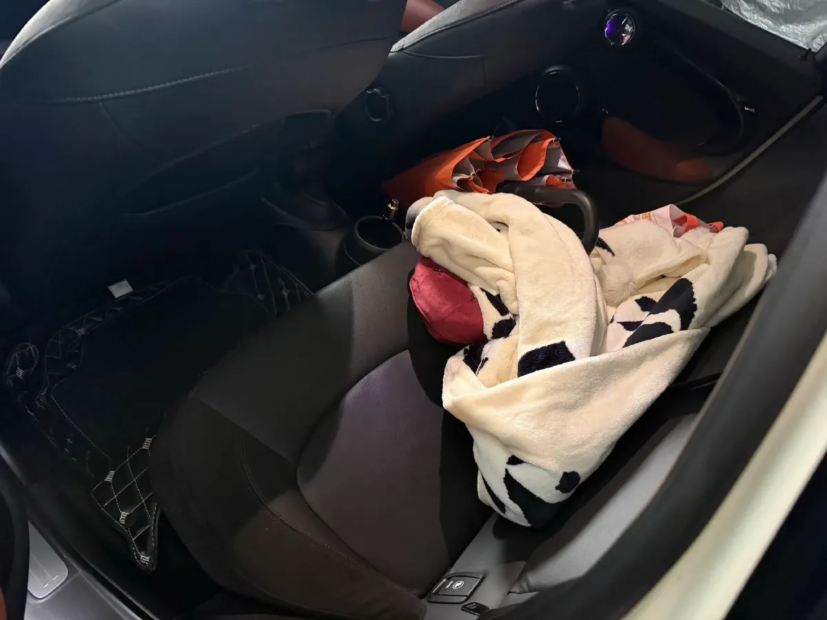 2018 MINI MINI 1.5T 136HP L3 6AT,autocango,china used car exporter,china ev exporter,chinese used car exporter,chinese used ev exporter