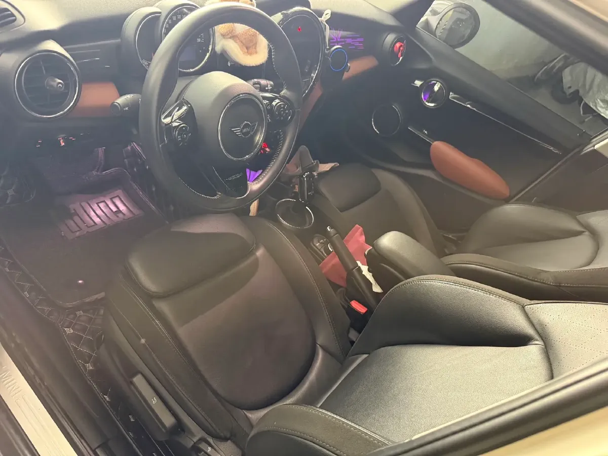 2018 MINI MINI 1.5T 136HP L3 6AT,autocango,china used car exporter,china ev exporter,chinese used car exporter,chinese used ev exporter