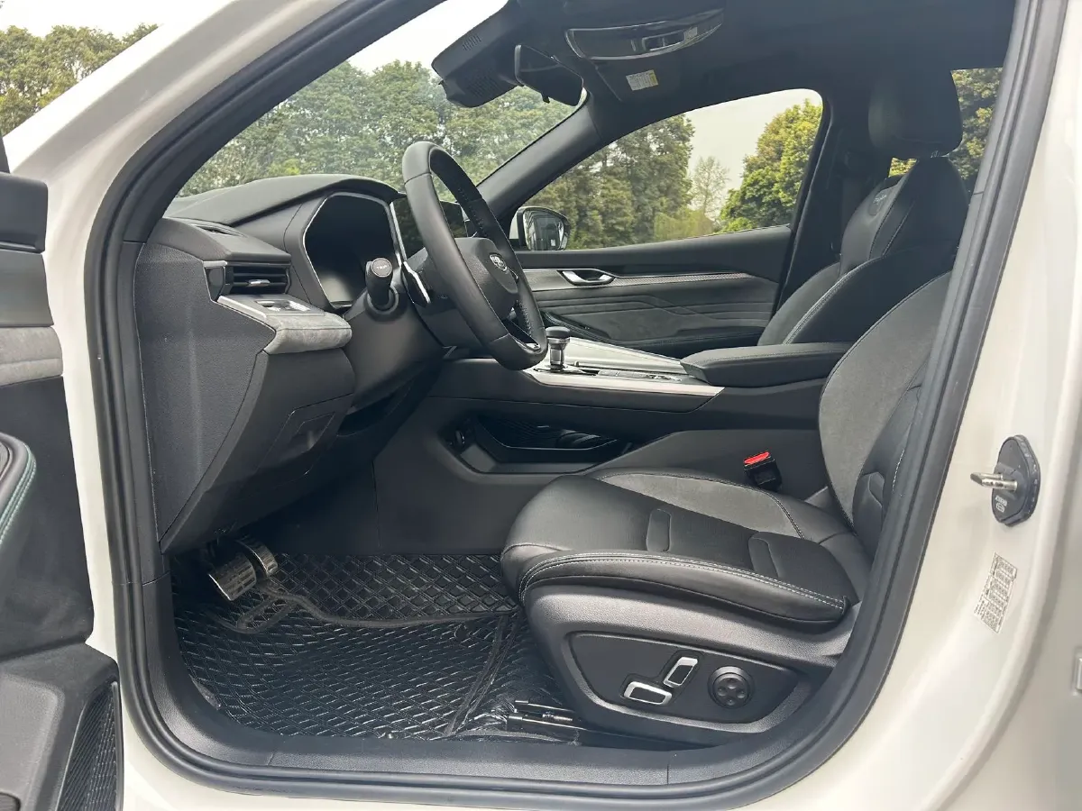 2023 Geely Preface 2.0T 190HP L4 7DCT,autocango,china used car exporter,china ev exporter,chinese used car exporter,chinese used ev exporter