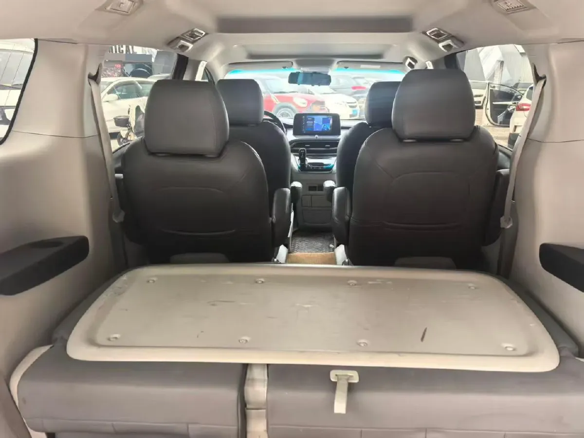 2021 Buick GL8 2.0T 237HP L4 9AT,autocango,china used car exporter,china ev exporter,chinese used car exporter,chinese used ev exporter