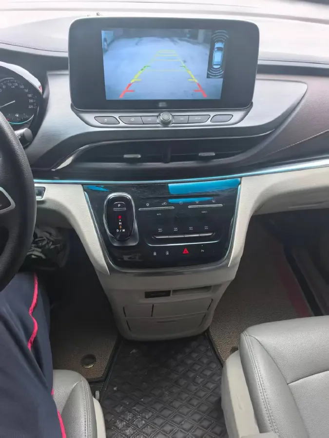 2021 Buick GL8 2.0T 237HP L4 9AT,autocango,china used car exporter,china ev exporter,chinese used car exporter,chinese used ev exporter