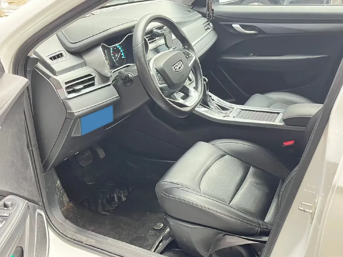 2021 BaoJun 530 1.5T 147HP L4 CVT,autocango,china used car exporter,china ev exporter,chinese used car exporter,chinese used ev exporter