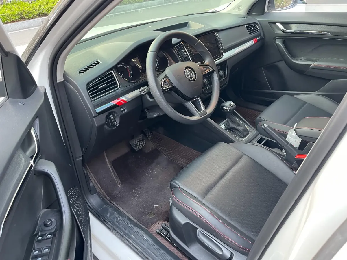 2023 Skoda Kamiq 1.5L 109HP L4 6AT,autocango,china used car exporter,china ev exporter,chinese used car exporter,chinese used ev exporter