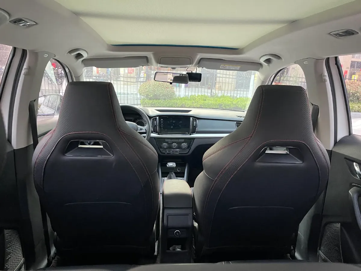 2023 Skoda Kamiq 1.5L 109HP L4 6AT,autocango,china used car exporter,china ev exporter,chinese used car exporter,chinese used ev exporter
