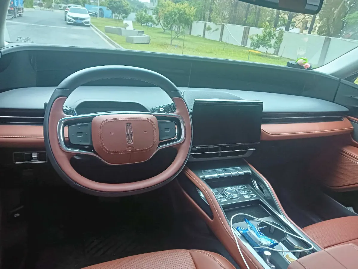 2025 Lincoln Nautilus 2.0T 282HP L4 E-CVT Hybrid,autocango,china used car exporter,china ev exporter,chinese used car exporter,chinese used ev exporter
