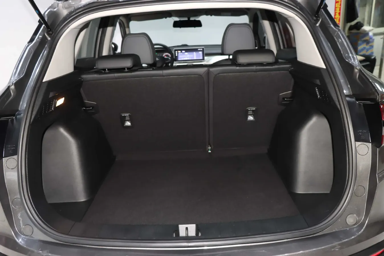 2023 Geely Coolray 1.5T 181HP L4 7DCT,autocango,china used car exporter,china ev exporter,chinese used car exporter,chinese used ev exporter