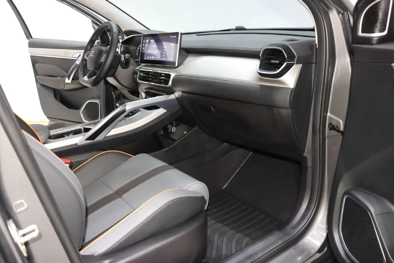 2023 Geely Coolray 1.5T 181HP L4 7DCT,autocango,china used car exporter,china ev exporter,chinese used car exporter,chinese used ev exporter