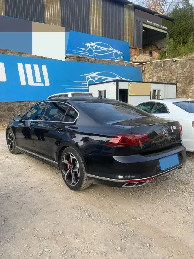 2023 Volkswagen Magotan 2.0T 186HP L4 7DCT,autocango,china used car exporter,china ev exporter,chinese used car exporter,chinese used ev exporter