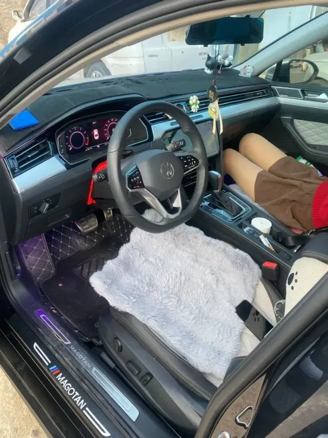 2023 Volkswagen Magotan 2.0T 186HP L4 7DCT,autocango,china used car exporter,china ev exporter,chinese used car exporter,chinese used ev exporter