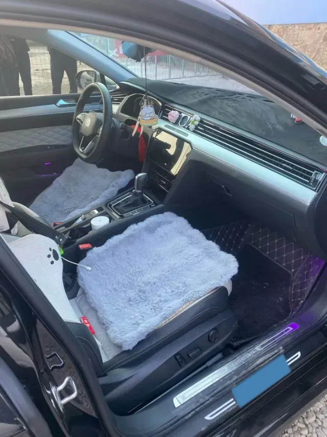 2023 Volkswagen Magotan 2.0T 186HP L4 7DCT,autocango,china used car exporter,china ev exporter,chinese used car exporter,chinese used ev exporter