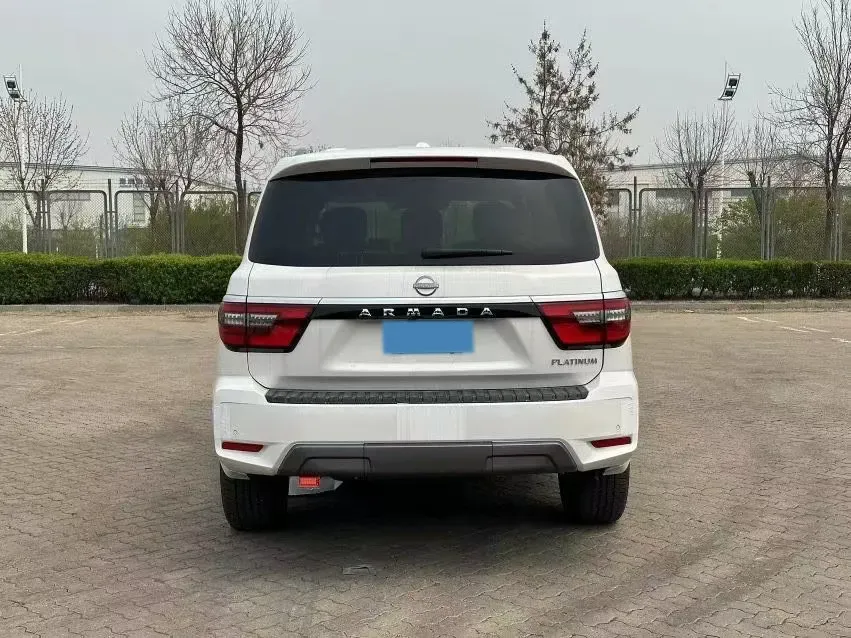 2023 Nissan Patrol 5.6L 400HP V8 7AT,autocango,china used car exporter,china ev exporter,chinese used car exporter,chinese used ev exporter
