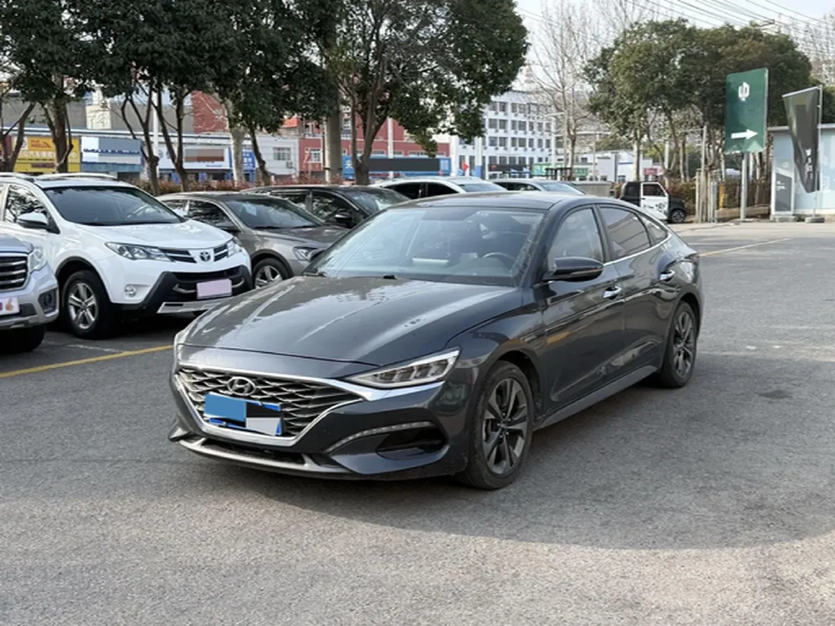 2019 Hyundai La Festa 1.6T 190HP L4 7DCT,autocango,china used car exporter,china ev exporter,chinese used car exporter,chinese used ev exporter