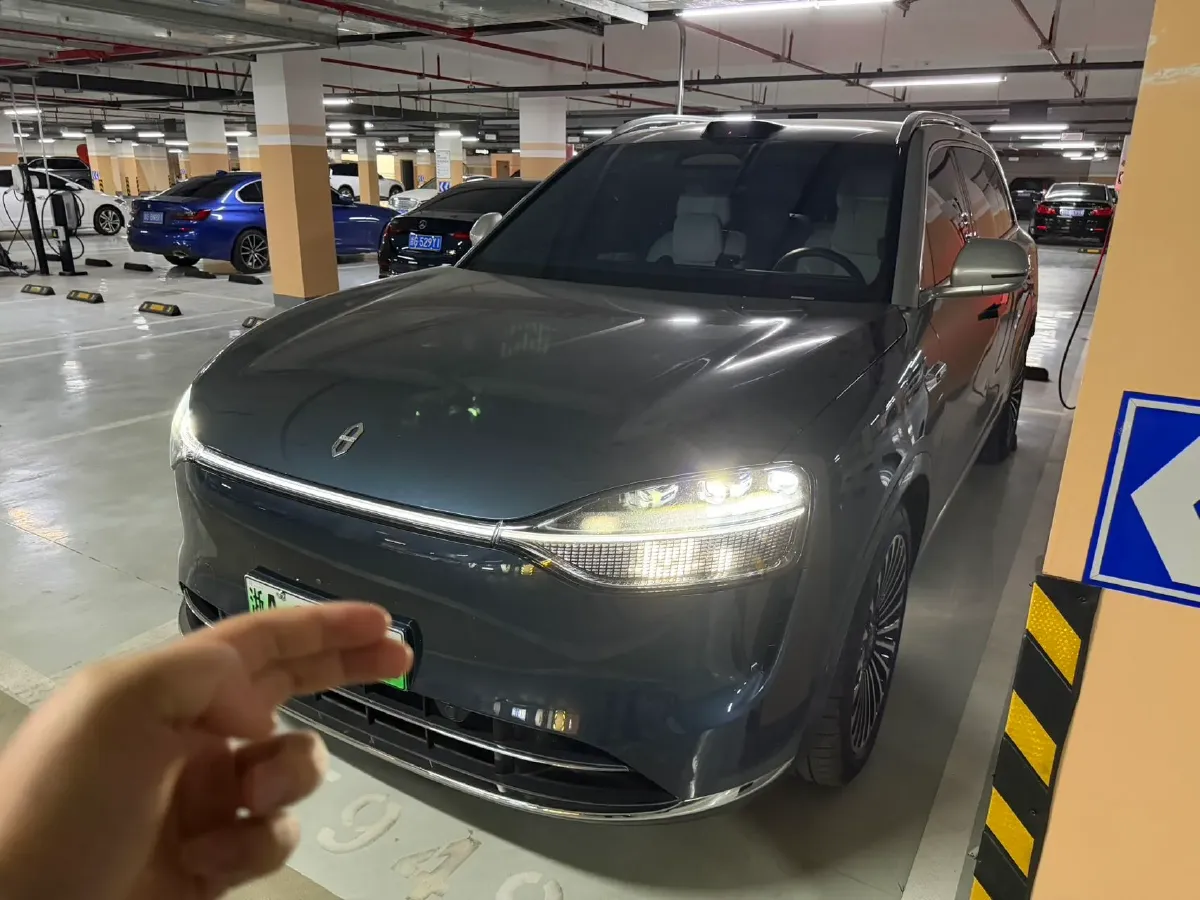 2024 AITO AITO M9 1.5T 152HP L4 REEV 42KWH,autocango,china used car exporter,china ev exporter,chinese used car exporter,chinese used ev exporter