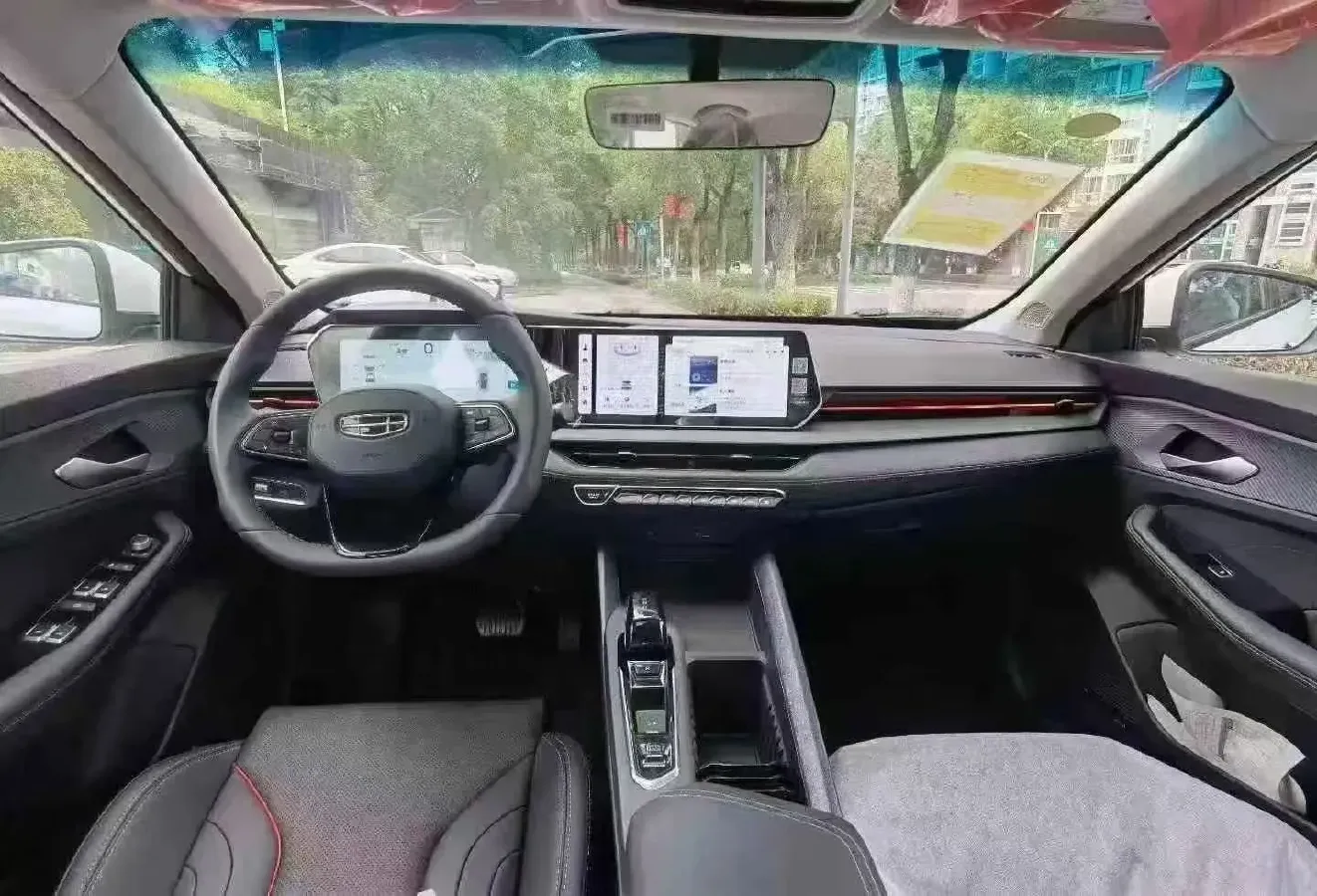 2024 Geely Binray 1.5T 181HP L4 7DCT,autocango,china used car exporter,china ev exporter,chinese used car exporter,chinese used ev exporter