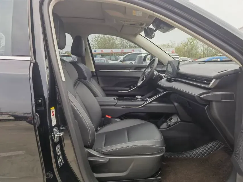 2022 Haval H6 1.5T 184HP L4 7DCT,autocango,china used car exporter,china ev exporter,chinese used car exporter,chinese used ev exporter