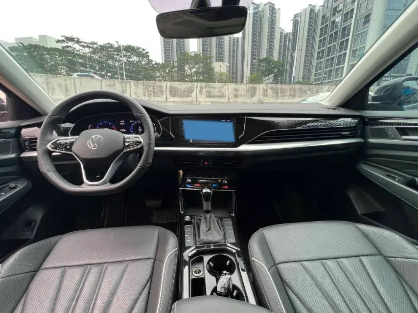 2024 Volkswagen Passat 2.0T 220HP L4 7DCT,autocango,china used car exporter,china ev exporter,chinese used car exporter,chinese used ev exporter