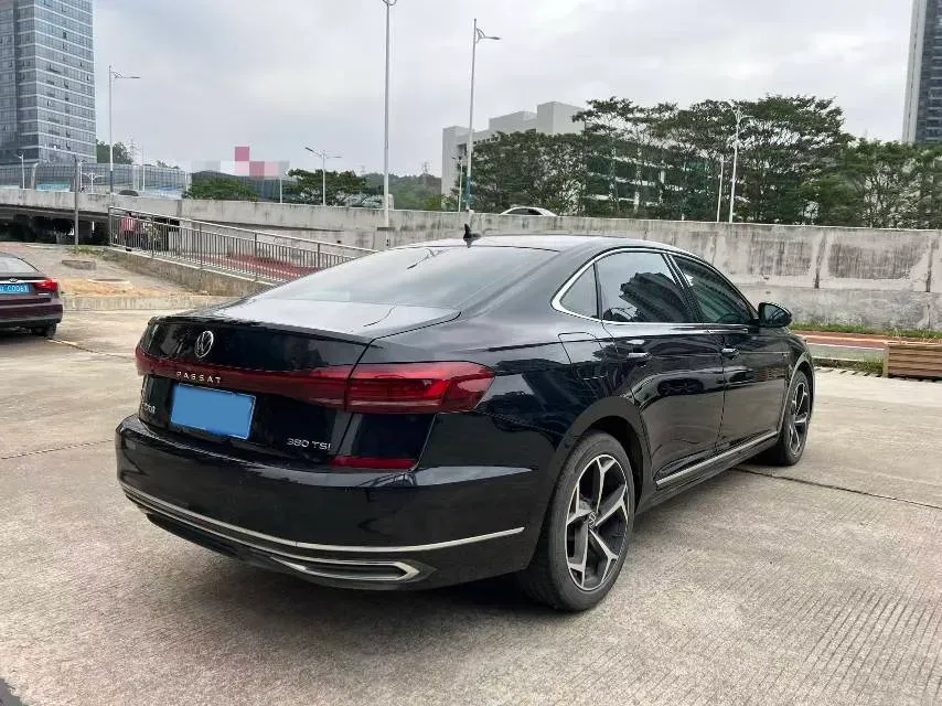 2024 Volkswagen Passat 2.0T 220HP L4 7DCT,autocango,china used car exporter,china ev exporter,chinese used car exporter,chinese used ev exporter