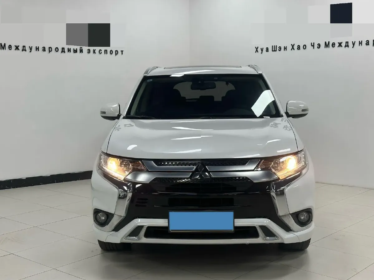 2020 Mitsubishi Outlander 2.0L 166HP L4 CVT,autocango,china used car exporter,china ev exporter,chinese used car exporter,chinese used ev exporter