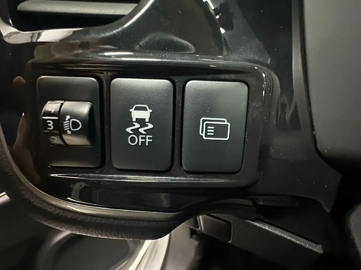 2020 Mitsubishi Outlander 2.0L 166HP L4 CVT,autocango,china used car exporter,china ev exporter,chinese used car exporter,chinese used ev exporter