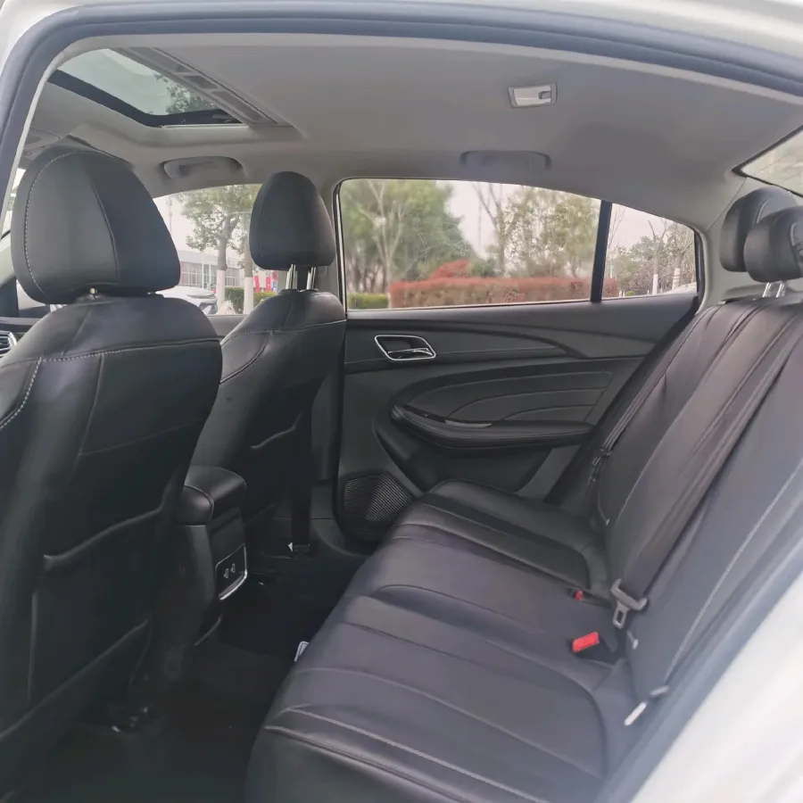 2019 Roewe i5 1.5L 120HP L4 CVT,autocango,china used car exporter,china ev exporter,chinese used car exporter,chinese used ev exporter