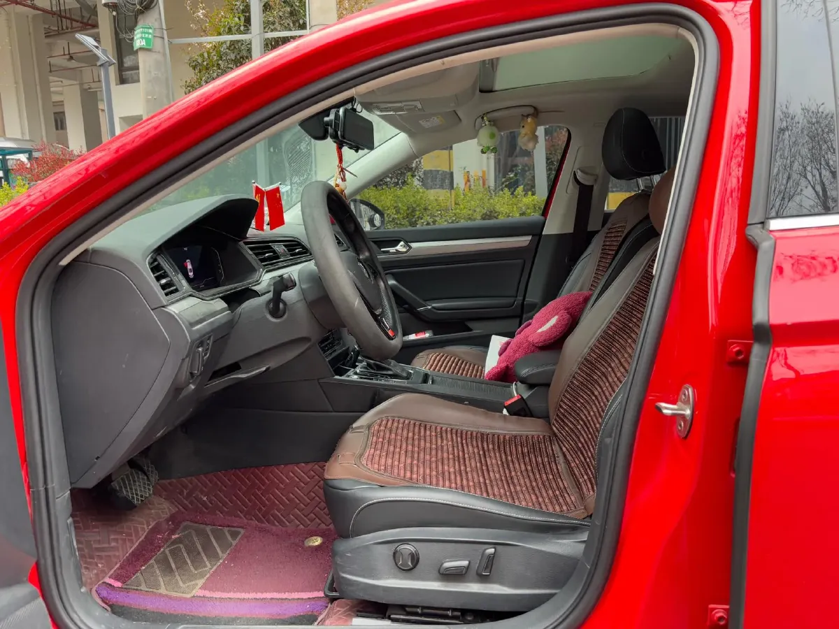 2021 Volkswagen Lamando 1.4T 150HP L4 7DCT,autocango,china used car exporter,china ev exporter,chinese used car exporter,chinese used ev exporter