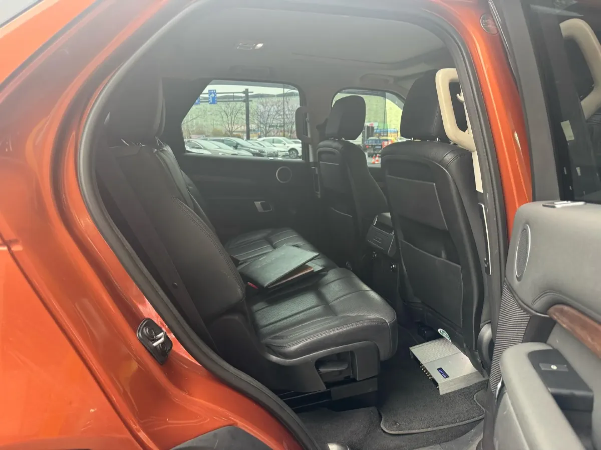 2018 Land Rover Discovery 3.0T 340HP V6 8AT,autocango,china used car exporter,china ev exporter,chinese used car exporter,chinese used ev exporter