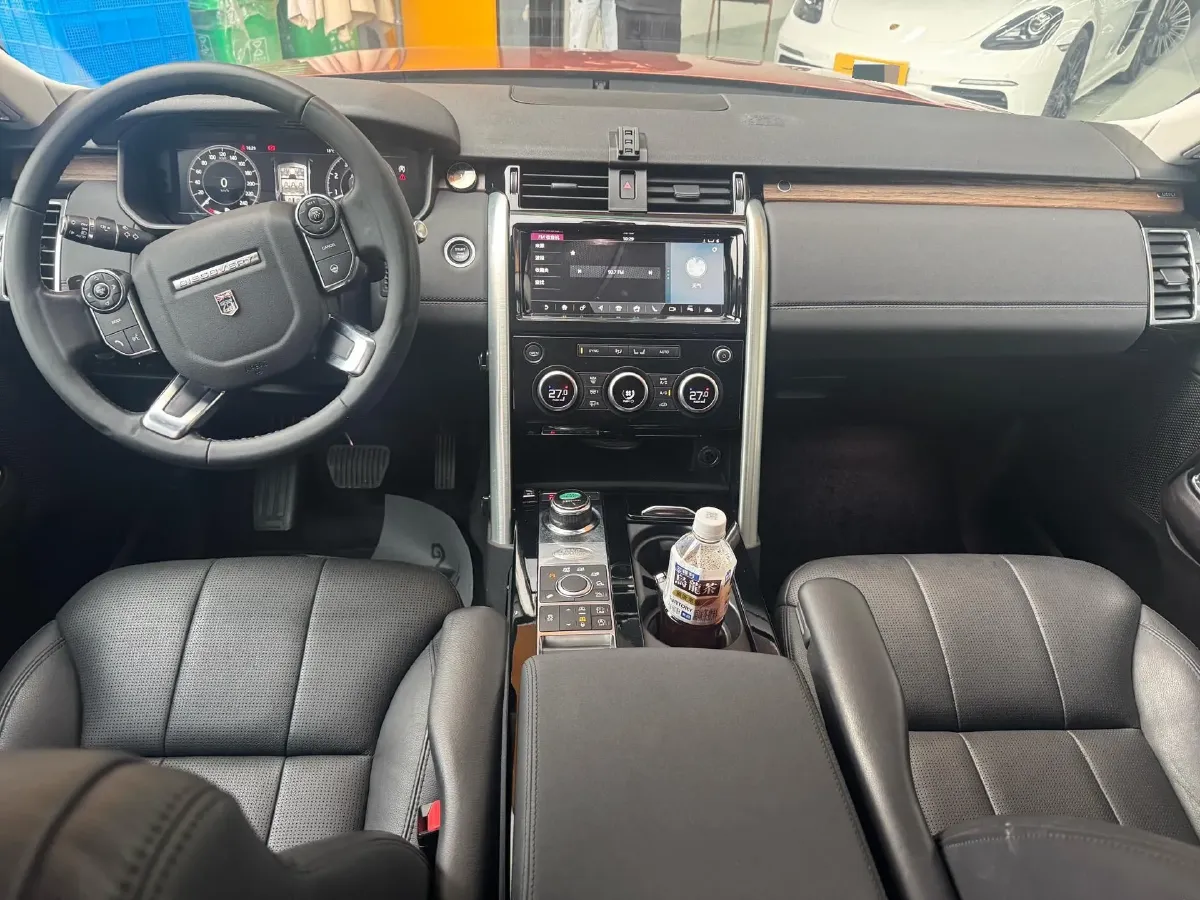 2018 Land Rover Discovery 3.0T 340HP V6 8AT,autocango,china used car exporter,china ev exporter,chinese used car exporter,chinese used ev exporter