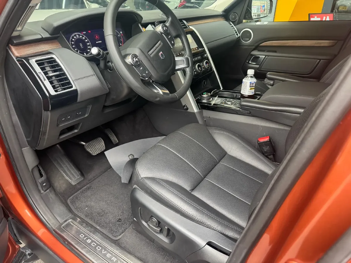 2018 Land Rover Discovery 3.0T 340HP V6 8AT,autocango,china used car exporter,china ev exporter,chinese used car exporter,chinese used ev exporter